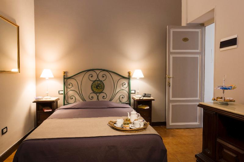 标准单人间, Villa Esperia