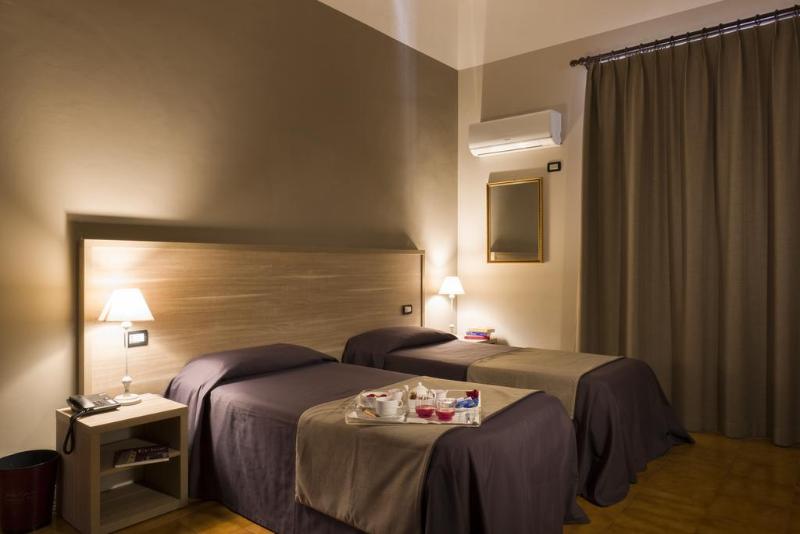 经济房, Villa Esperia