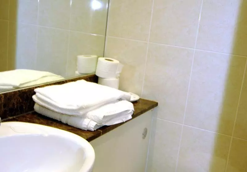 スタンダード４人部屋, Westbury Hotel Kensington
