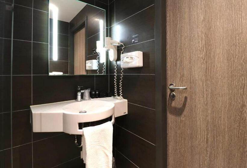 Номер Стандарт Трехместный, Xo Hotel Inner