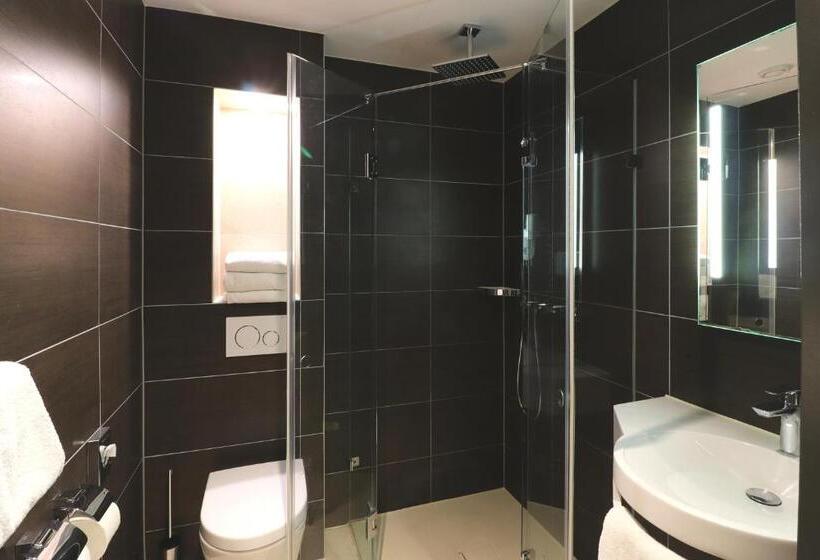 اتاق استاندارد سه نفره, Xo Hotel Inner