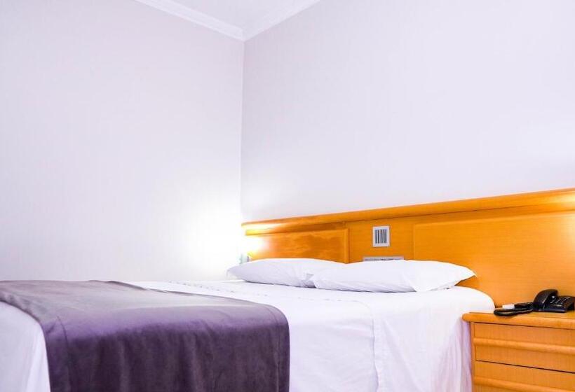 豪华房间, Bebber