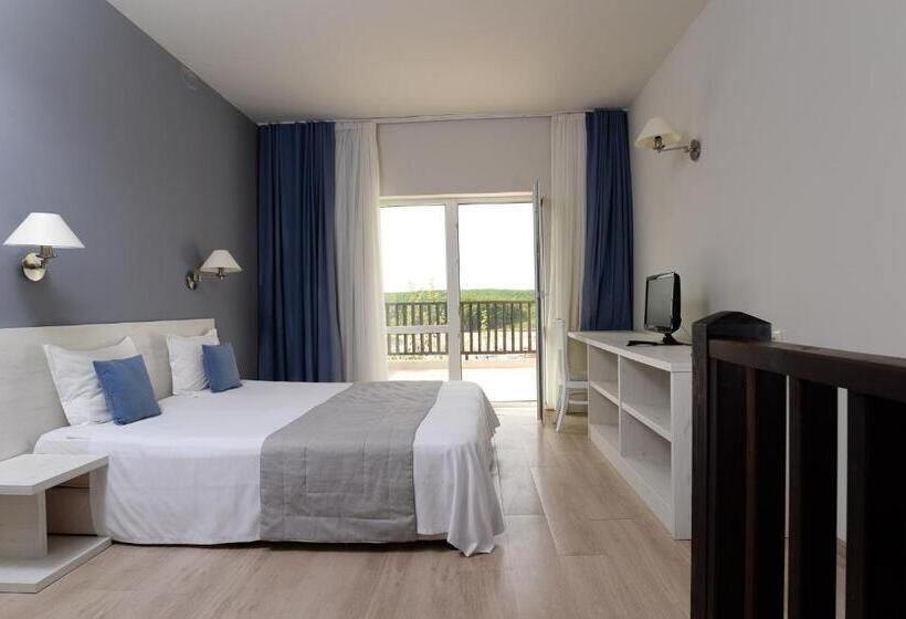 Полулюкс, Bella Vista Beach Club  All Inclusive