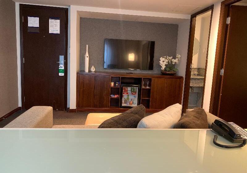 Junior Suite, Blue Tree Premium Verbo Divino   Nações Unidas