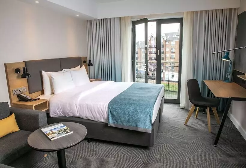 スタンダードルーム, Holiday Inn London Brentford Lock, An Ihg