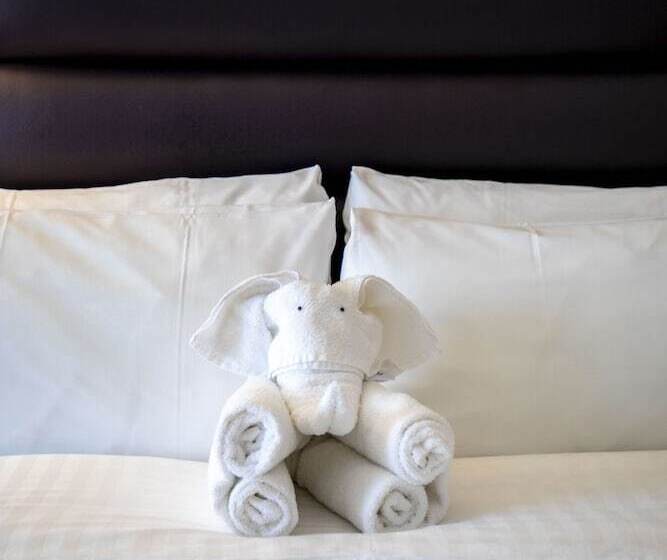 اتاق استاندارد, Holiday Inn London Brentford Lock, An Ihg