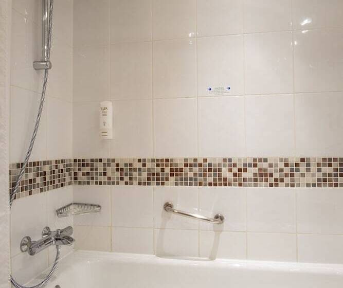 اتاق استاندارد با 2 تخت دوبل, Holiday Inn London Brentford Lock, An Ihg