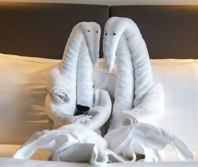 ２ダブルベッドのスタンダードルーム, Holiday Inn London Brentford Lock, An Ihg