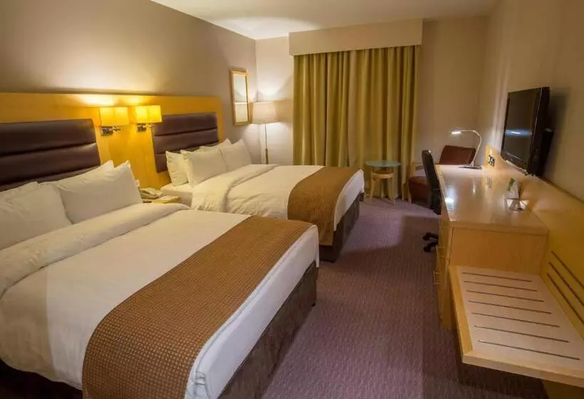 ２ダブルベッドのスタンダードルーム, Holiday Inn London Brentford Lock, An Ihg