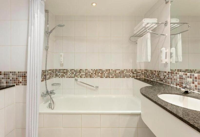 اتاق استاندارد, Holiday Inn London Brentford Lock, An Ihg