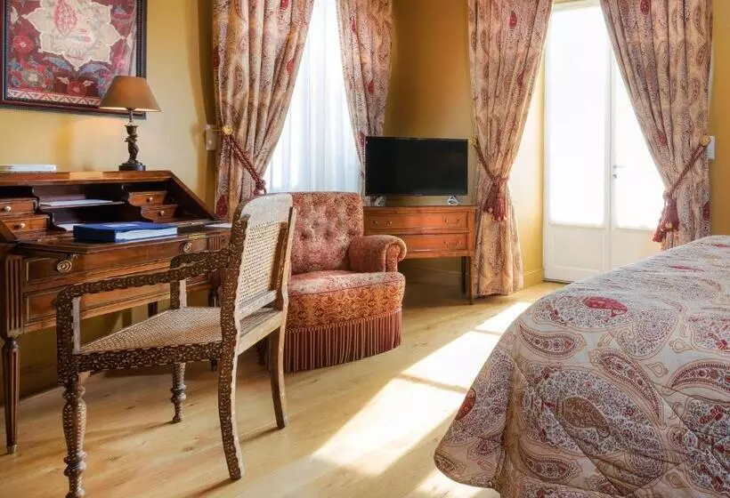 اتاق پرمیوم, Hôtel De Toiras