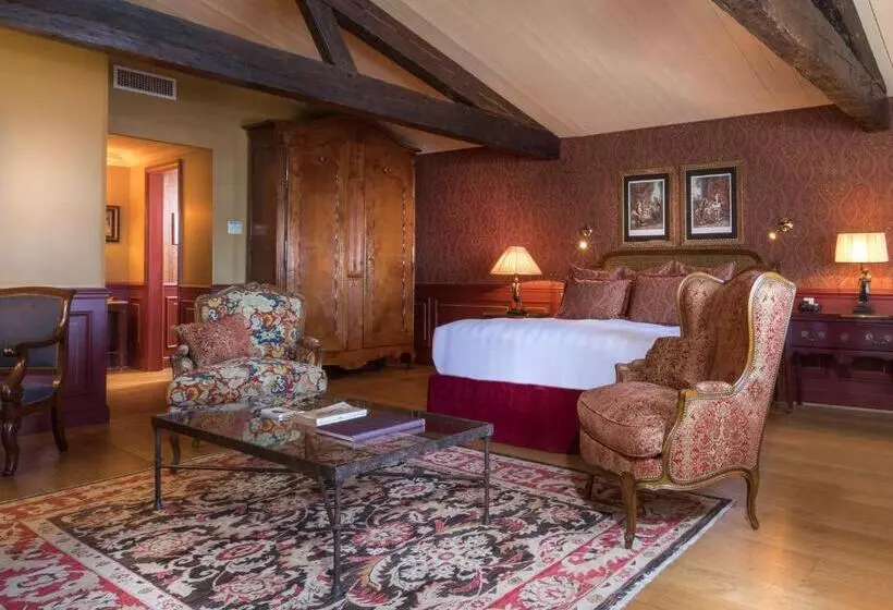 سوییت لوکس, Hôtel De Toiras