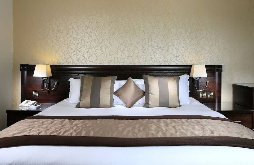 חדר סופריור, Macdonald Old England Hotel & Spa