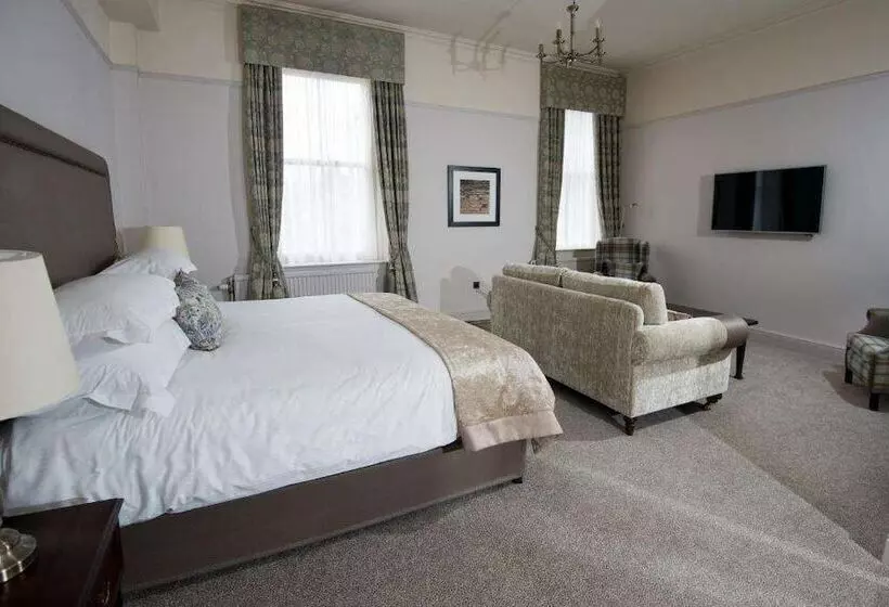デラックスファミリールーム, Macdonald Old England Hotel & Spa