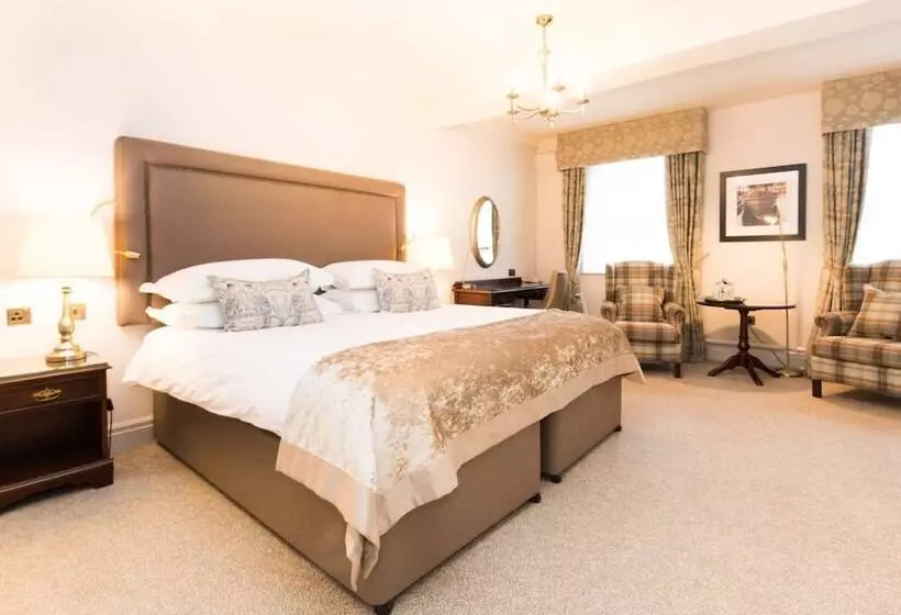 デラックスファミリールーム, Macdonald Old England Hotel & Spa