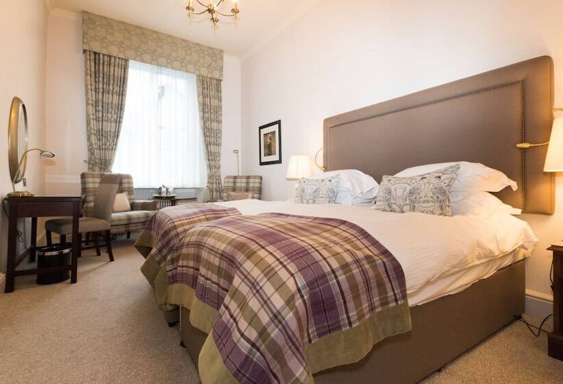 חדר דלוקס, Macdonald Old England Hotel & Spa