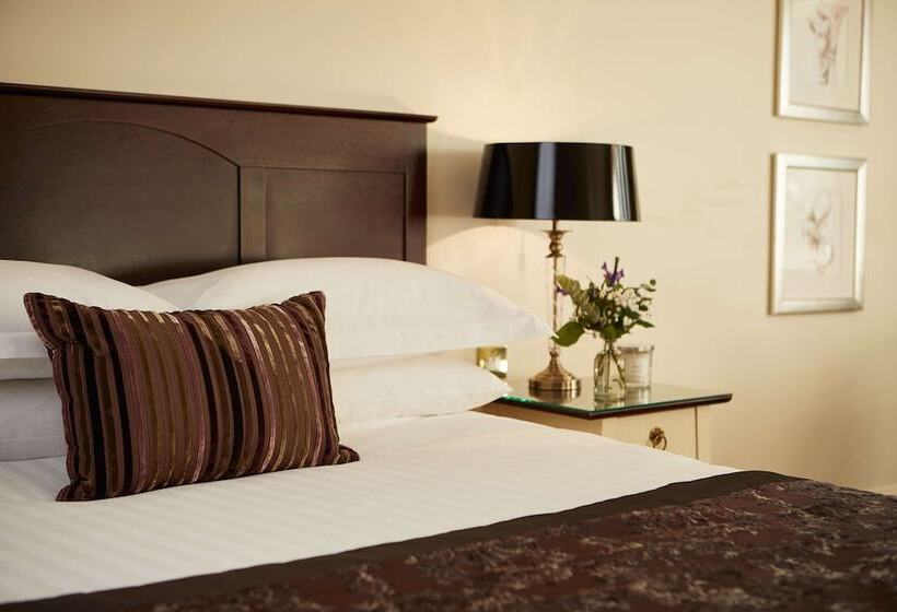 חדר סטנדרט, Macdonald Old England Hotel & Spa