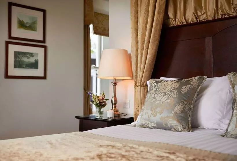 バルコニー付きデラックスルーム, Macdonald Old England Hotel & Spa