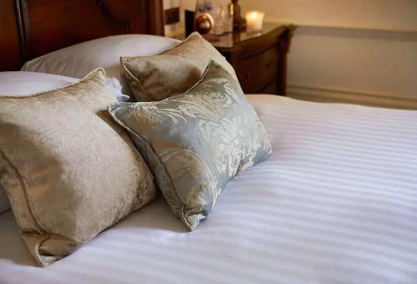 デラックスルーム, Macdonald Old England Hotel & Spa