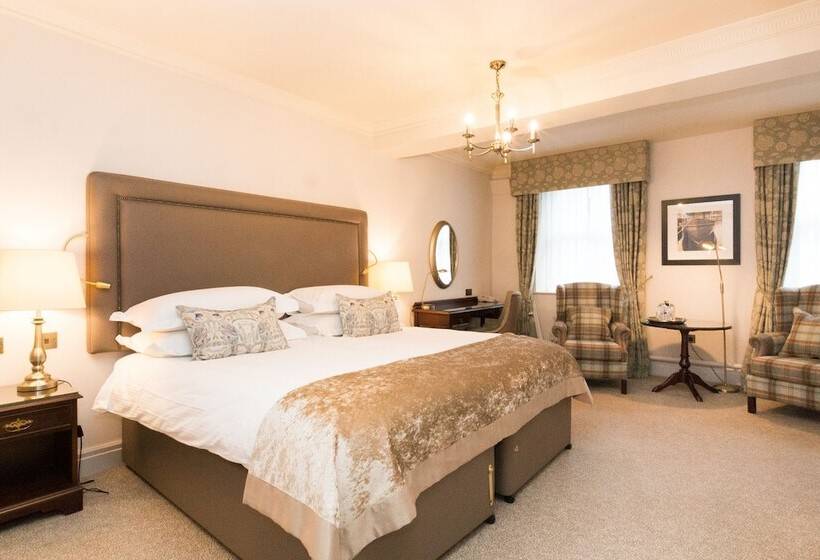 Номер Deluxe, Macdonald Old England Hotel & Spa