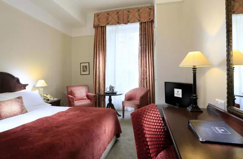 クラシックルーム, Macdonald Old England Hotel & Spa
