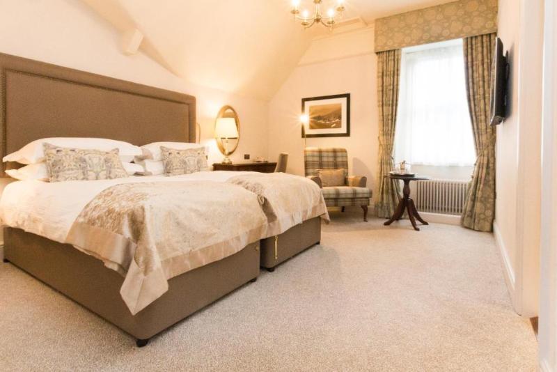 חדר דלוקס, Macdonald Old England Hotel & Spa