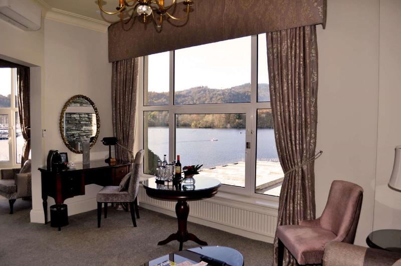 סוויטה דלוקס, Macdonald Old England Hotel & Spa