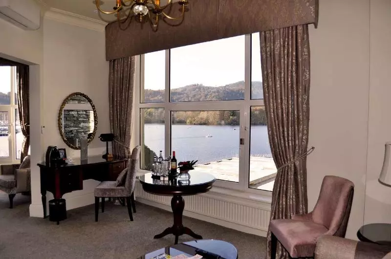 デラックススイート, Macdonald Old England Hotel & Spa