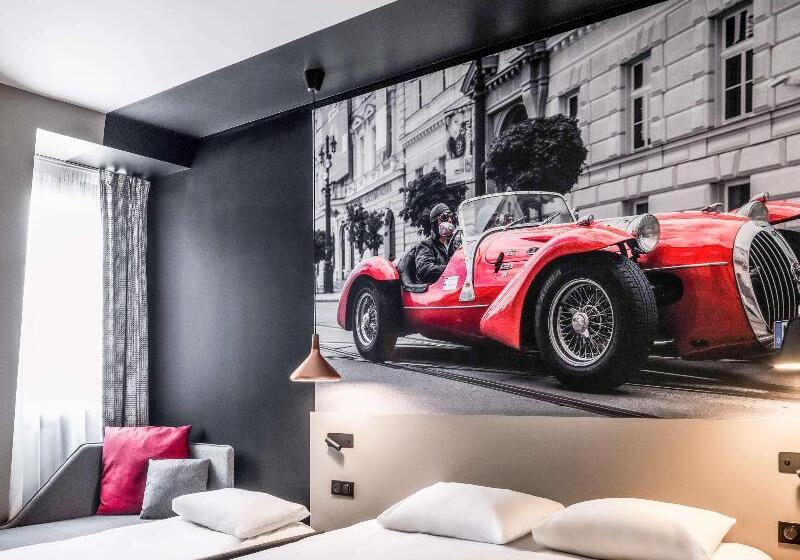 חדר קלאסי מיטת קינג סייז, Macdonald Old England Hotel & Spa