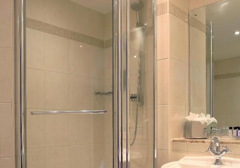 Номер Executive, Macdonald Old England Hotel & Spa