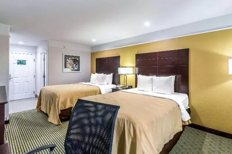 身障者適用スタンダードルーム, Macdonald Old England Hotel & Spa