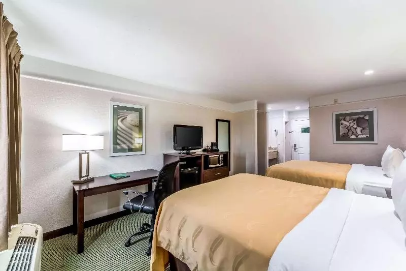 身障者適用スタンダードルーム, Macdonald Old England Hotel & Spa