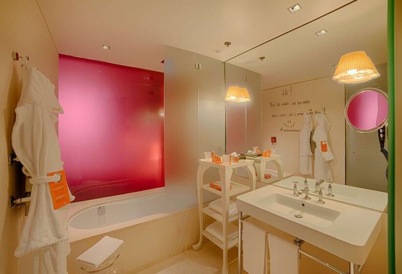 غرفة بريميوم, Nhow Milan