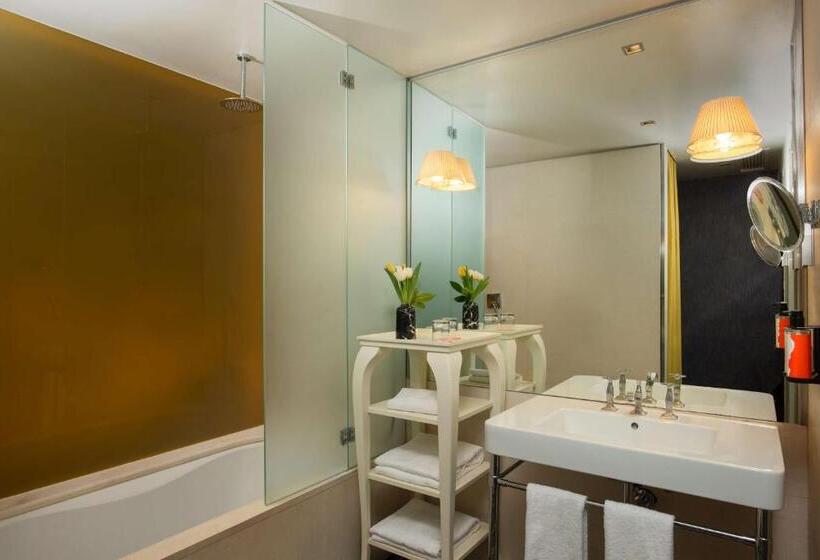 غرفة عائلية, Nhow Milan