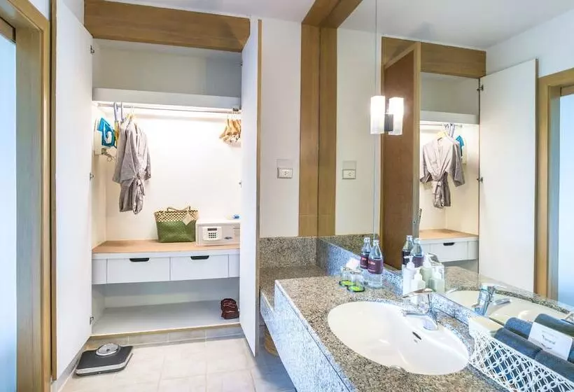 کلبه ییلاقی دلوکس یک خوابه, Pakasai Resort