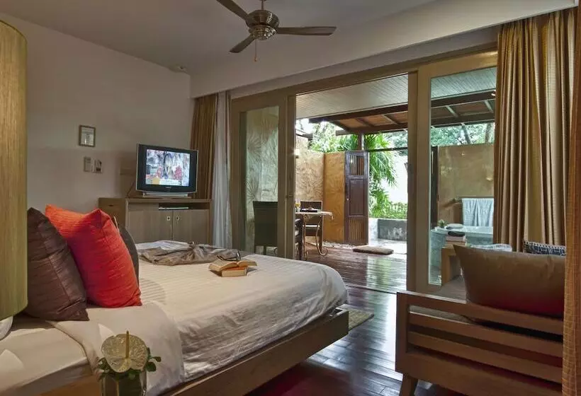 سوئیت پریمیوم, Pakasai Resort