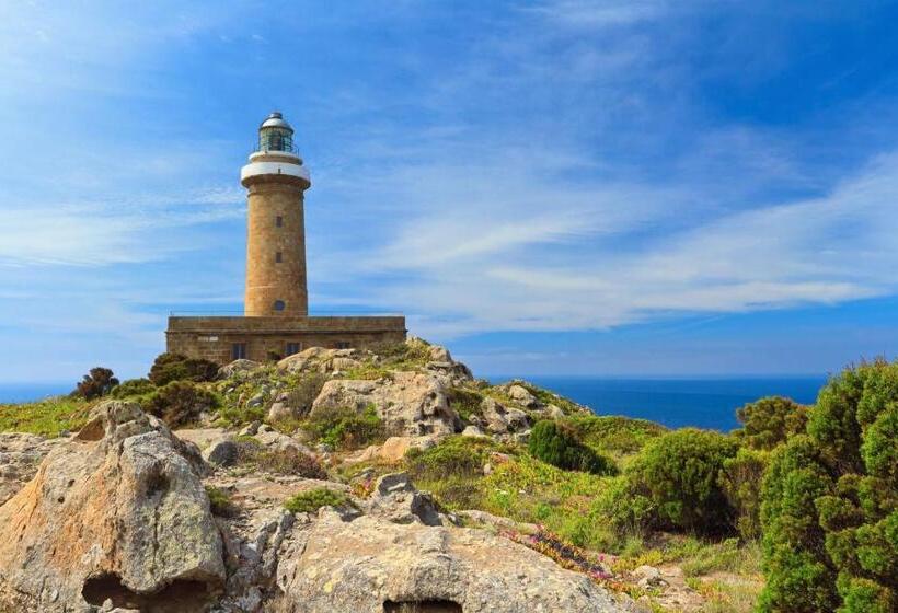 جناح جونيور مطلّ علي البحر, Lu  Hotel Riviera