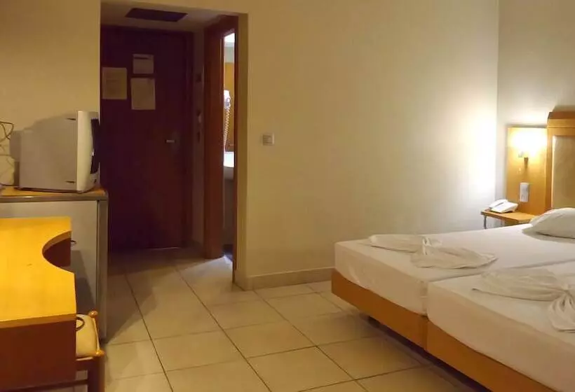 Chambre Standard Individuelle, Saint Constantin