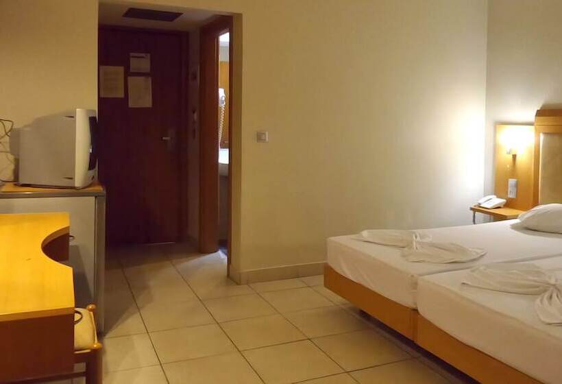 スタンダードルーム, Saint Constantin