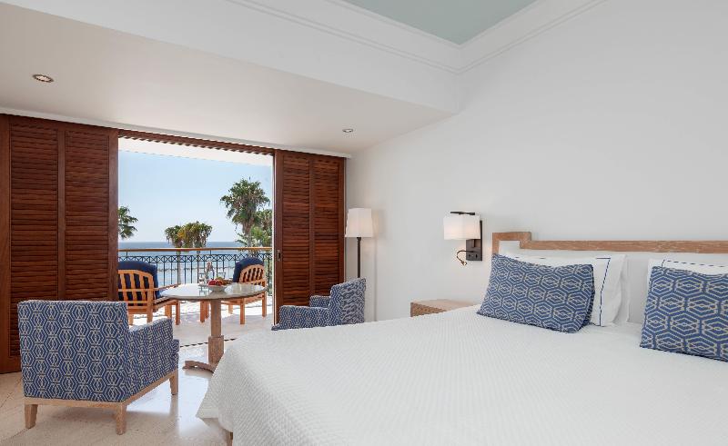 スタンダードルーム, Saint Constantin