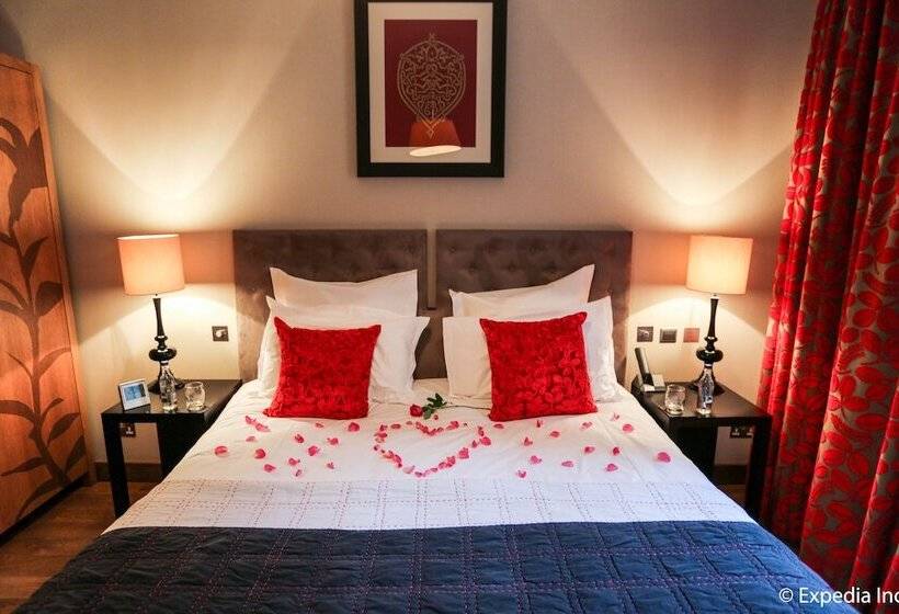 デラックスルーム, Tigerlily