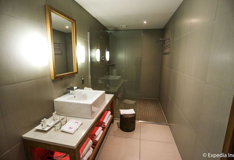 ジュニアスイート, Tigerlily