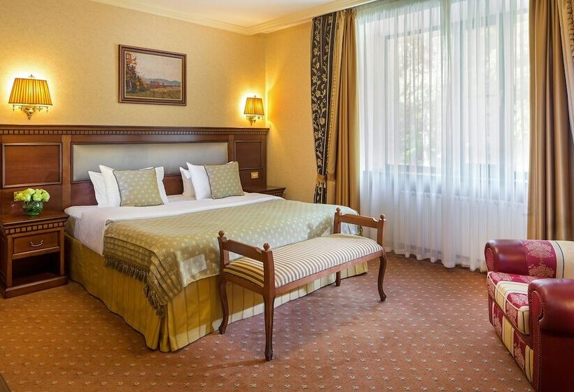 سوییت, Volynskoye Congress Park