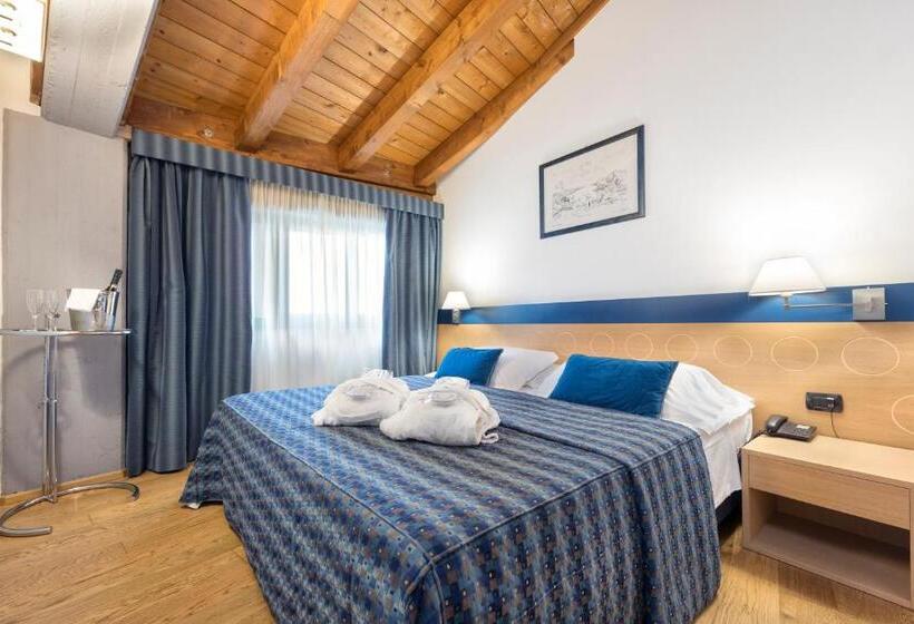 Номер Superior, West Point Airport