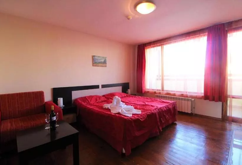スタンダードスタジオ, Mountview Lodge Apartments