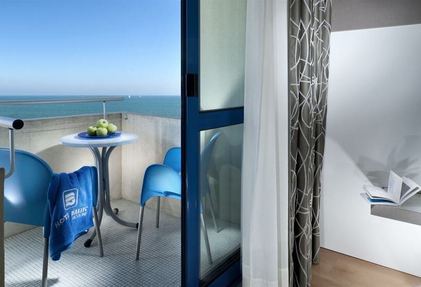 غرفة ديلوكس ثلاثية مطلة على البحر, Baltic Riccione Fronte Mare