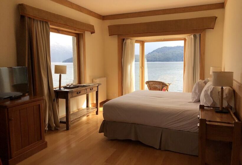 小型套房, Correntoso Lake & River