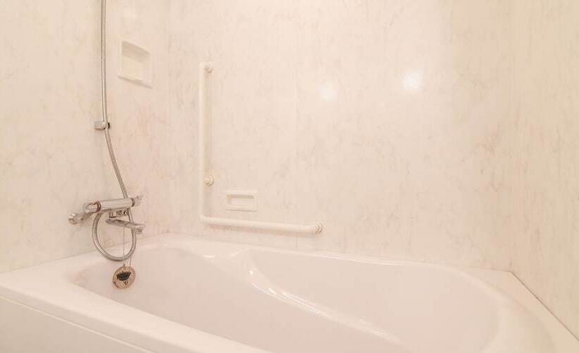 חדר סטנדרט, Forest Inn Showakan