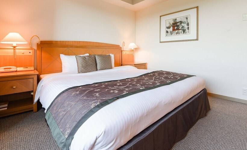 חדר סטנדרט, Forest Inn Showakan