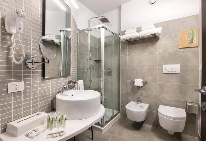 חדר סופריור, Ghv